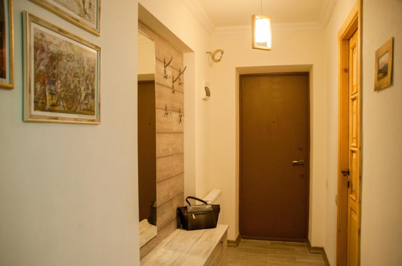 Apartment Near Church Tiflis Exterior foto